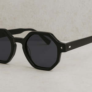 Luce Nera by Ottavio